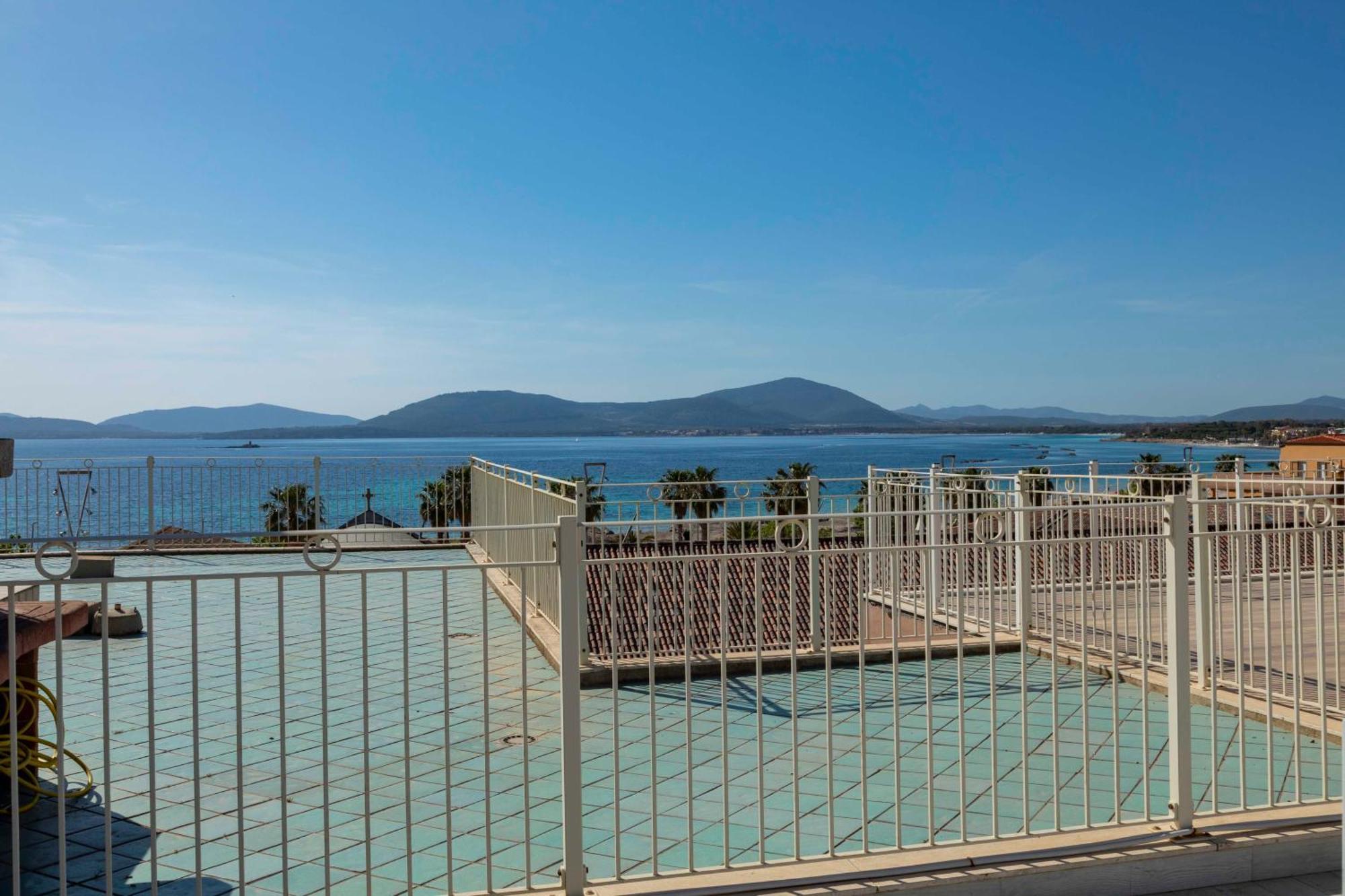 Lovealghero Stanze In Attico Vista Mare Екстериор снимка
