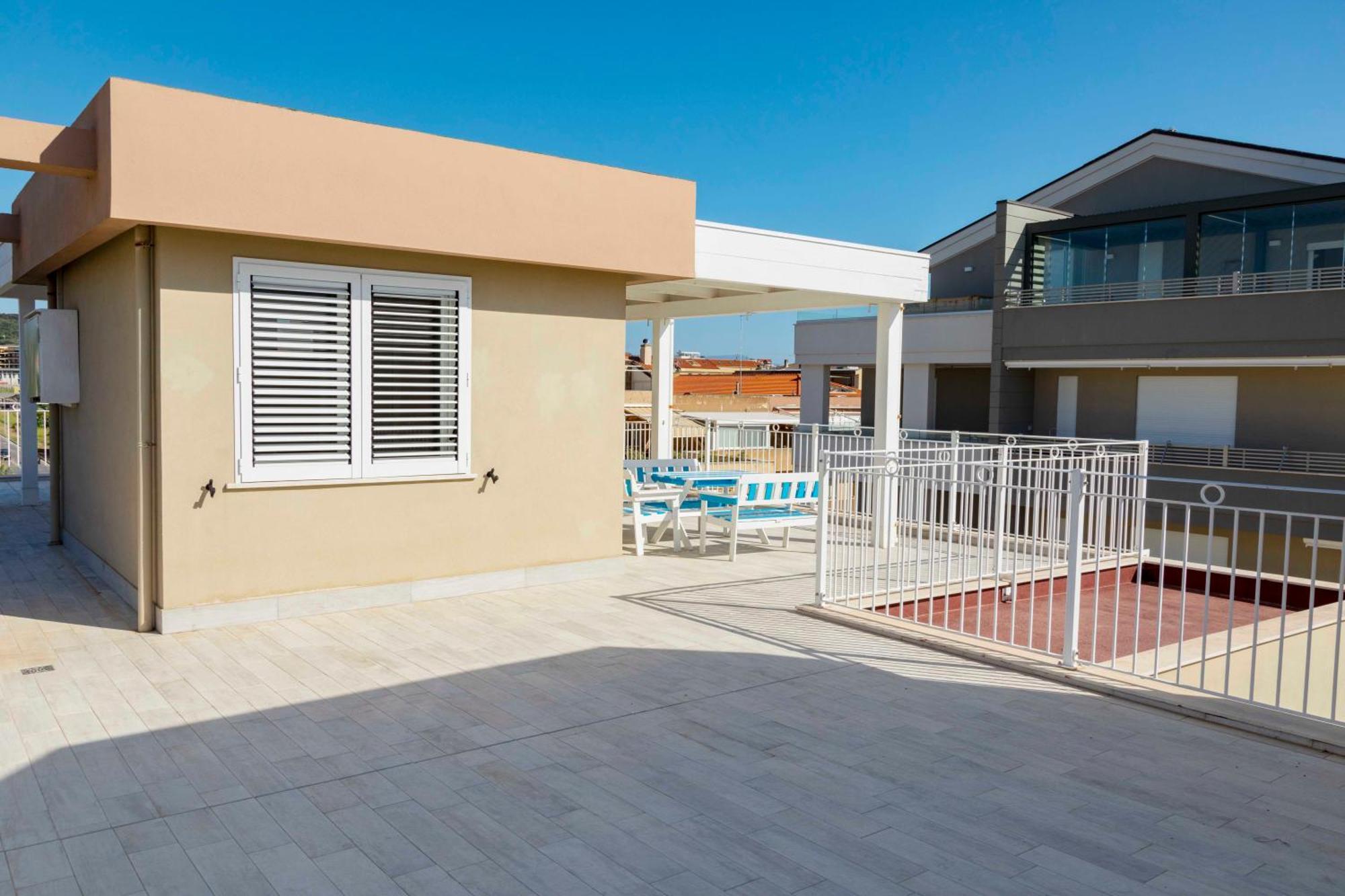 Lovealghero Stanze In Attico Vista Mare Екстериор снимка