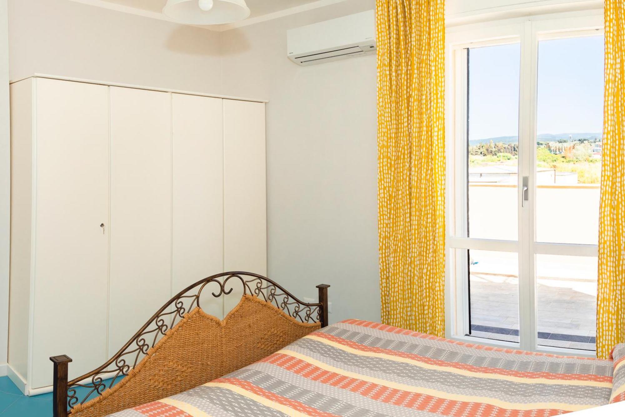 Lovealghero Stanze In Attico Vista Mare Екстериор снимка